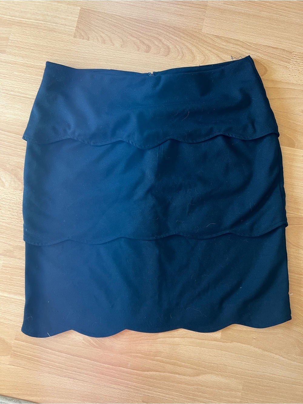 Adrienne Vittadini Black Scallop-Tier Skirt